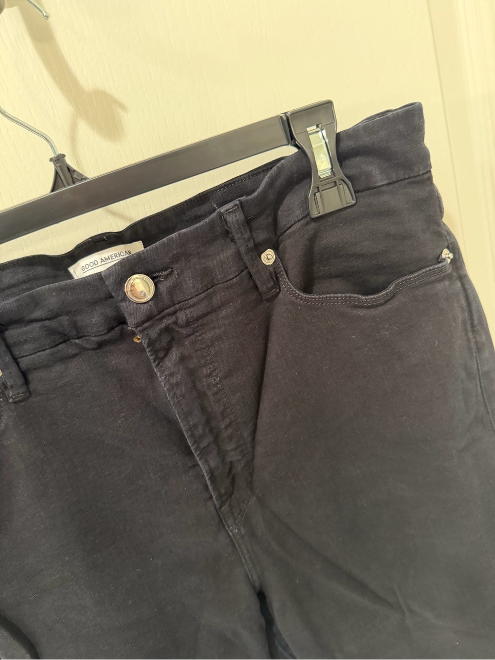 Good American Black High-Rise Stretch Jeans plus 18